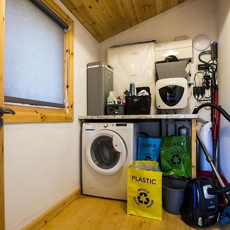 Fern Lodge - 2 Bedroom Log Cabin - Saint Florence - Tenby Zewnętrze zdjęcie